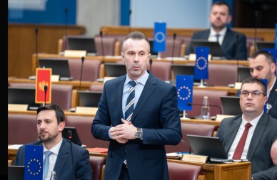 BOGDANOVIĆ Nema zaboravljanja, vlast počela da oslobađa institucije