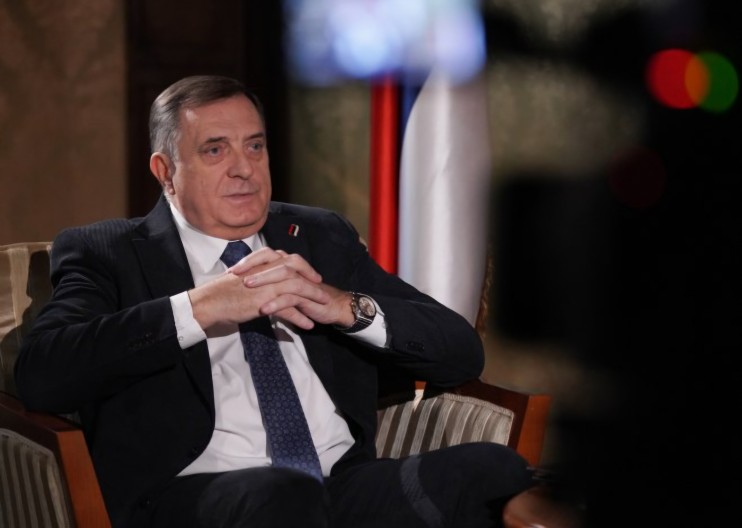 PREDSJEDNIK SRPSKE Radovan Karadžić je životno ugrožen