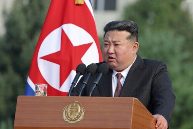 KIM DŽONG UN Sjedinjene Države stoje iza svih konflikata i krvoprolića u svijetu, nepokolebljivo ćemo razvijati nuklearne snage