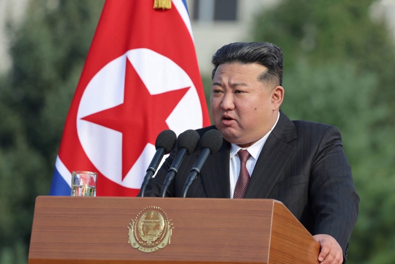 KIM DŽONG UN Sjedinjene Države stoje iza svih konflikata i krvoprolića u svijetu, nepokolebljivo ćemo razvijati nuklearne snage