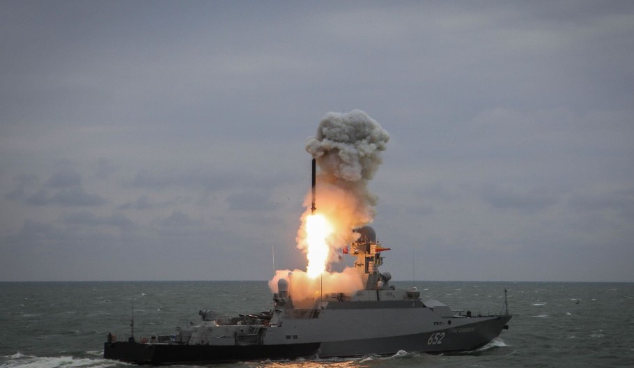 Rusija izvela masovni napad krstarećim raketama "Kalibar" na Ukrajinu