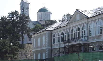 NEDOSTAJE 1.300 EKSPONATA Dvorac kralja Nikole u Nikšiću su opustošili lupeži