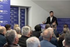 ŽIVKOVIĆ Krajnji cilj je da srušimo ovu državno neodgovornu vladu