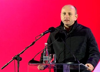 KNEŽEVIĆ U SREMSKOJ MITROVICI Vojvodina je Srbija! Kosovo je Srbija! Crna Gora i Srbija, to su braća najmilija