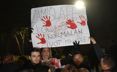 ŠETAĆE DO STANICE POLICIJE Na Cetinju formiran tzv. Plenum cetinjskih prosvjetnih i kulturnih radnika