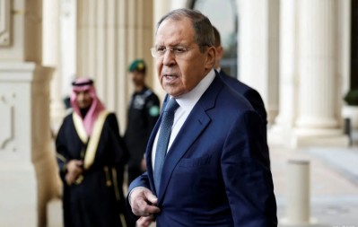 LAVROV Rusija ide svojim putem i neće nikoga juriti