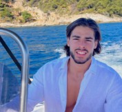 LUKA "ROLEKS" ODBIO TEST NA DROGE Organizator studentskih blokada u Srbiji priveden u Crnoj Gori