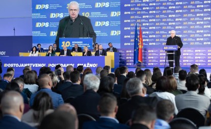 DPS SA NEZASLUŽENOG SKUPŠTINSKOG ODMORA Predsjednik Mandić skreće pažnju sa sopstvenog kriminala