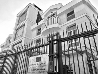 Na kanebeu kod Satlera dogovoreno da Spajić, Živković i Šehović nastave pregovore