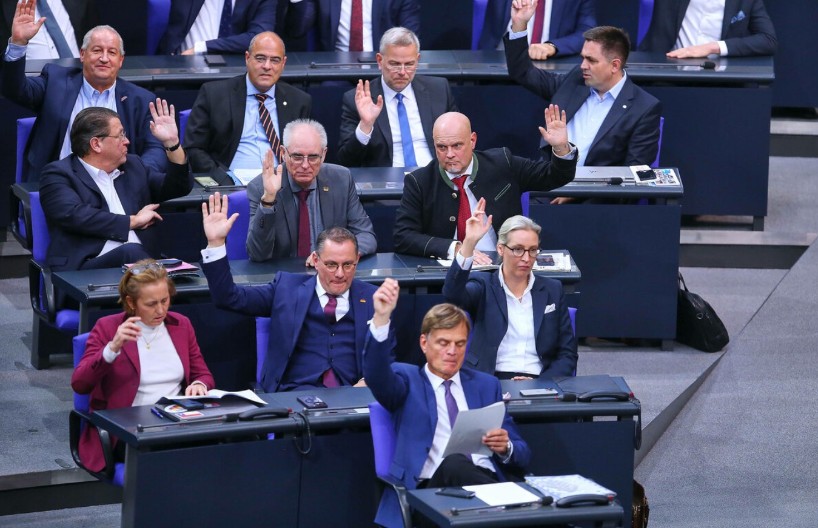 ŠMITA URNIŠU U DOMOVINI Alternativa za Njemačku preslišava Bundestag zbog Republike Srpske
