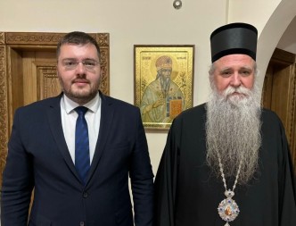 MOŽDA DVOJAC KOPRIVICA-JOANIKIJE PODRŽAVAJU 10 ODSTO SRPSKIH STUDENATA JER RUŠE VUČIĆA I PATRIJARHA