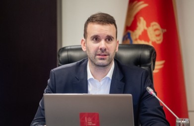 PREMIJER PORUČIO SRBIMA U VLASTI “Srećan put svakome ko hoće da izađe iz vlade”