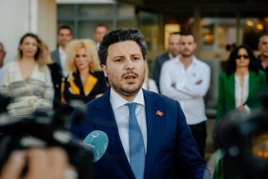 ABAZOVIĆ URA ne učestvuje u razgovorima DPS-a i PES-a, nešto se iza brda valja (video)