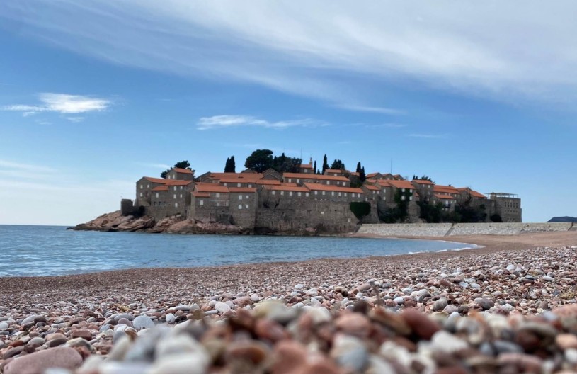 Petros Statis izgubio upravljanje nad jednom od najatraktivnijih plaža na crnogorskoj rivijeri