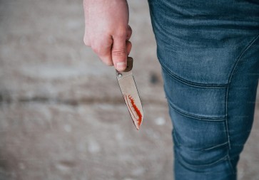 Nikšićka policija uhapsila R.N. (38) koji je nožem ranio dvije osobe