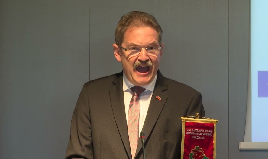 Njemački ambasador Felten zadovoljno trlja ruke jer je zbližio PES i DPS