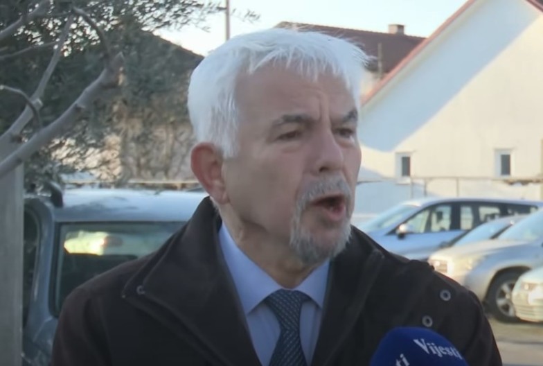 STAV UREDNIKA Profesor Tahirović donjogorički objasnio postojanje Vučićevog "stelt oružja" (video)