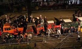 "STUDENTI" I BEOGRAĐANI SU PREBILI TRAKTORE, JEDNOG SU I UBILI