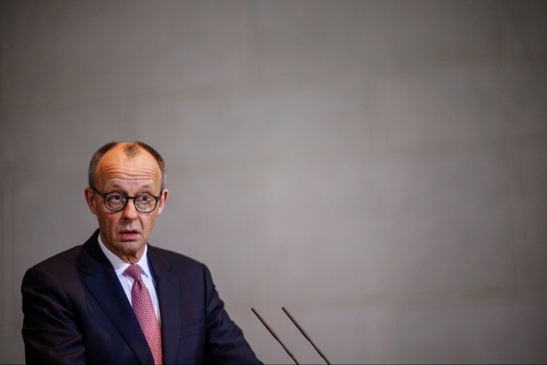 Merc šokirao Bundestag: Evropa mora da progovori jezikom sile