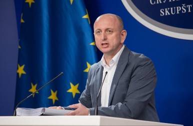 Fotelje nisu vrijedne izdaje: DNP napustio Vladu Crne Gore