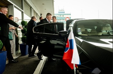 BRATISLAVA BIRA PRAGMATIZAM: Fico traži balans između suvereniteta i Brisela