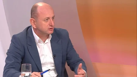 Knežević: Krivokapić, Spajić i Milatović treba da drže Vučićevu sliku u svakoj prostoriji