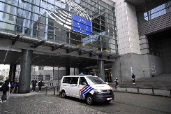 EVROPSKA KOMISIJA POD ISTRAGOM: Policija češlja dokumentaciju o milionskim transakcijama