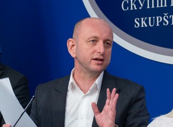 KNEŽEVIĆ TVRDI: Novović zaštitio Oliveru Injac od sigurnog zatvora