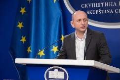 Knežević: Čestitam trgovinu, od utorka pišem kolumne u „Vijestima“