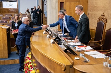 OD GUBITKA GRADA DO NOVIH PODJELA: Pljevaljska hronika srpskih raskola sa prevejanim akterima