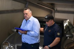 KNEŽEVIĆ UDARIO NA „APOSTOLE“: Opljačkaće državu i pobjeći na egzotične destinacije