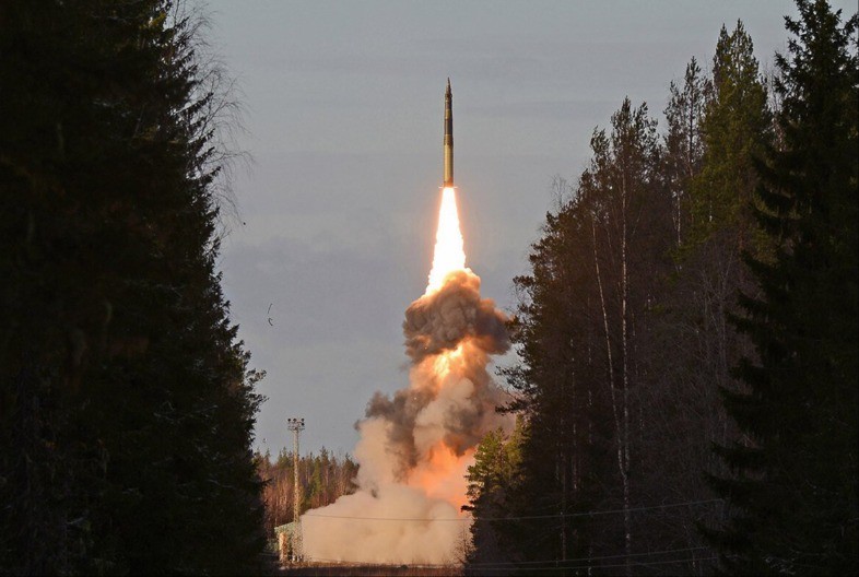 RUSIJA SPREMA „SINA OREŠNIKA“: Novo rusko oružje diže tenzije do usijanja