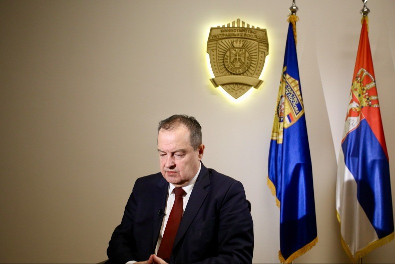 DRAMA U KLINIČKOM CENTRU SRBIJE: Ivica Dačić na respiratoru, ljekari se bore za njegov život