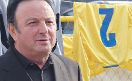 BULDOŽERI NA „LUGOVIMA“: Kuća bivšeg DPS moćnika sravnjena sa zemljom u Budvi