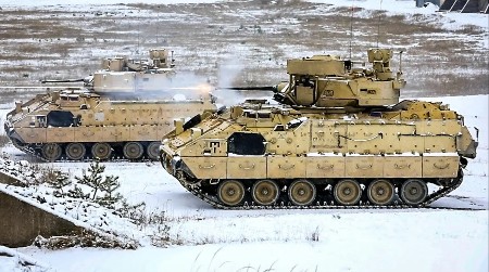 Demonstracija sile u Poljskoj: Američki „Bredliji“ sa bojevom municijom 60 km od ruske granice