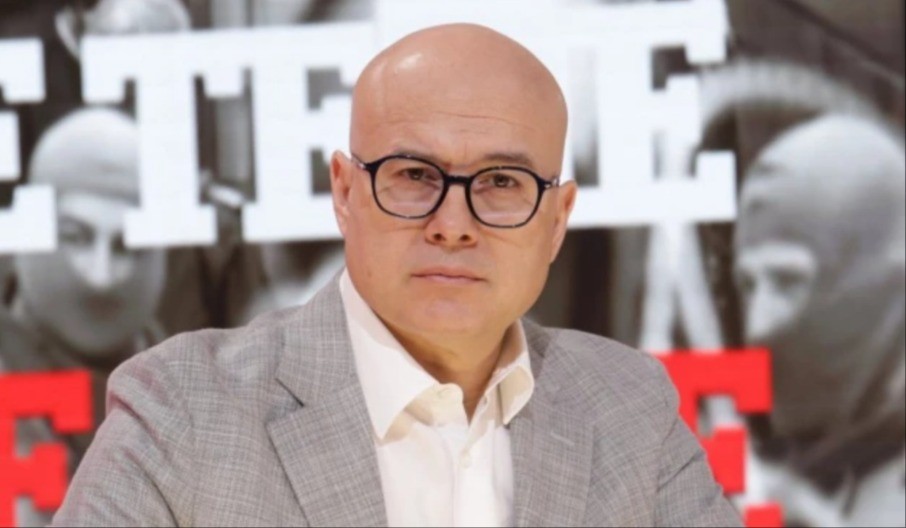 VUČEVIĆ JASAN: Vučić nema pravo da se povuče, očekujemo ga kao premijera