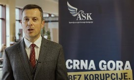 Podgorica kao talac foteljizma: DNP pozvao Mujovića da se povuče