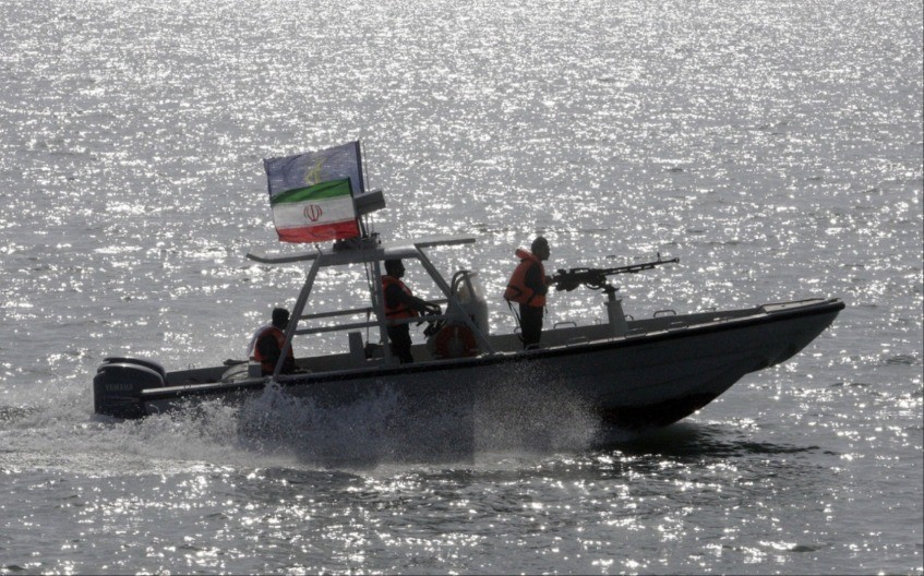 „Tihi ubica iz dubina“: Iran predstavio podvodnog „zmaja“ koji može paralisati svetsku trgovinu naftom