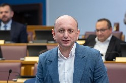 Knežević: Crna Gora se batrga u jarku bez strategije, izbori su jedino rešenje