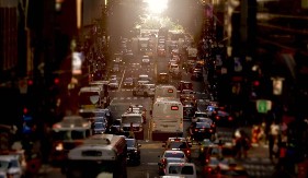 Svijetu poručeno da uspori: kriza primorava na rad od kuće i manju potrošnju