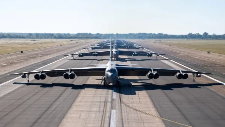 Roj dronova nadlijetao bazu sa nuklearnim oružjem u SAD