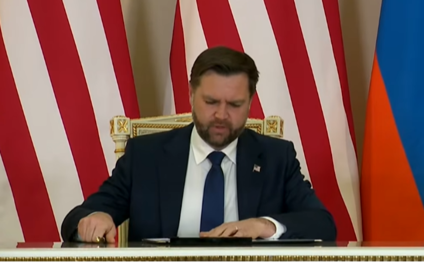 Džej Di Vens objasnio šta je cilj operacije "Epski bes"