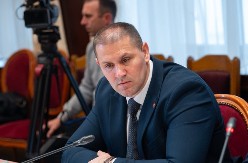 ŠĆEPANOVIĆ: Policija radi na lociranju i hapšenju Miloša Medenice, nadam se da ćemo uhapsiti one koji mu prave klipove