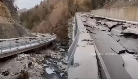 BUJICE RAZORILE PUT KA ŽARSKOM: U Mojkovcu uništeno više od kilometar novoizgrađene saobraćajnice, šteta milionska (VIDEO)