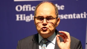 Šmit odlazi nakon izbora: Politička scena u BiH na pragu velikog preokreta