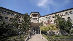 Incidenti na Medicinskom fakultetu: Izbori za studentski parlament okončani uz blokadu i intervenciju policije