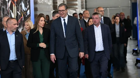 Vučić u Paraćinu: Podižemo iz pepela Srpsku fabriku stakla