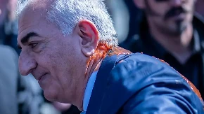 Napad u Berlinu: Rezu Pahlavija polili sokom od paradajza