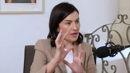 Priznanje Jelene Obućine: Srbija nije u ekonomskom kolapsu, lagali smo da je ubijeno dijete u Valjevu