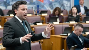Lider URA: Padaju maske, DPS, PES i Mandić su bliži nego što su građani mislili